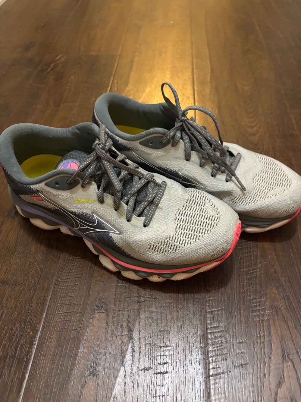 Mizuno Women's Gray and Pink Wave Running Sneakers